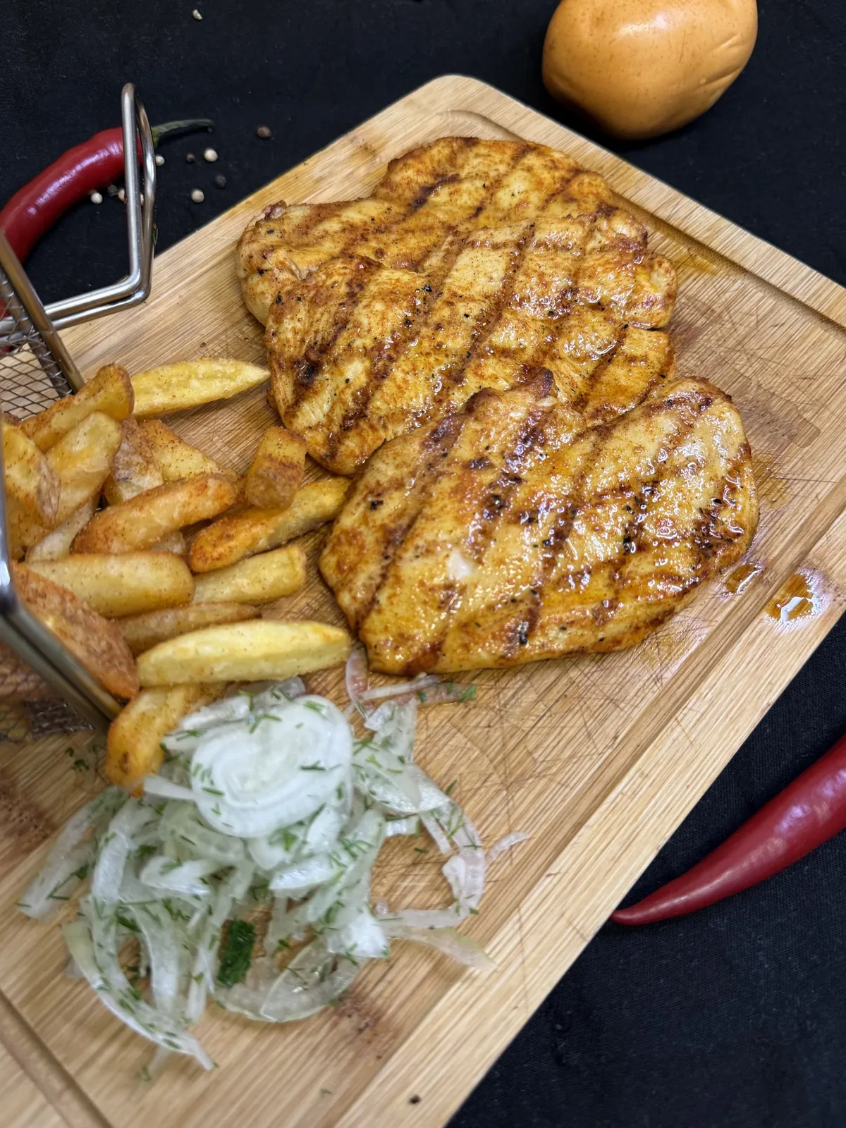 Hähnchenbrust vom Grill – Halal im Samarkand München